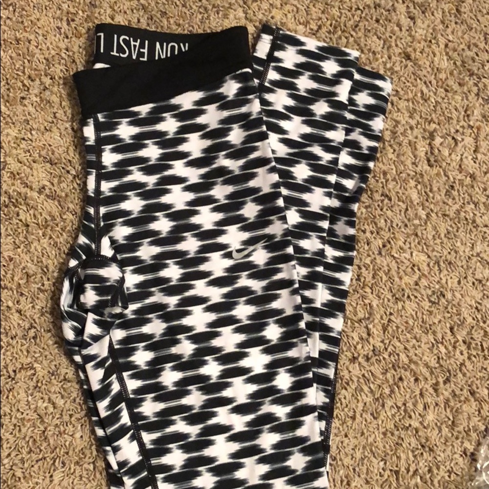 Nike leggings